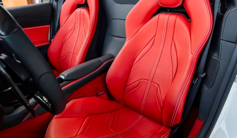 
								Ferrari F8 Spider full									