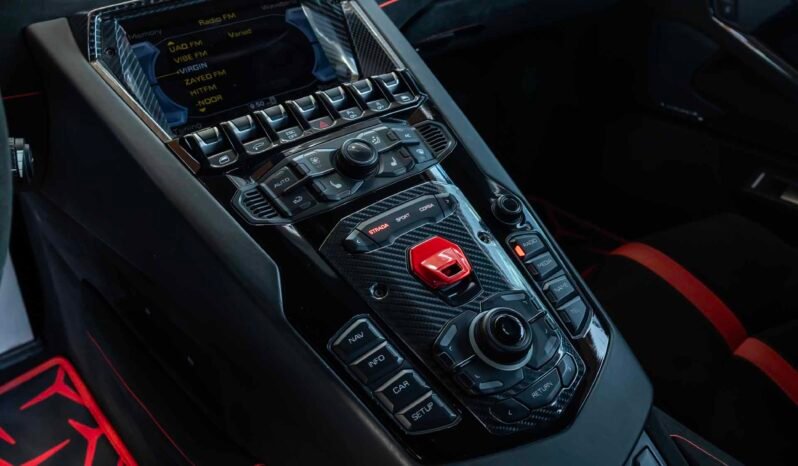 
								Lamburghini Aventador full									