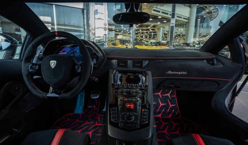 
								Lamburghini Aventador full									