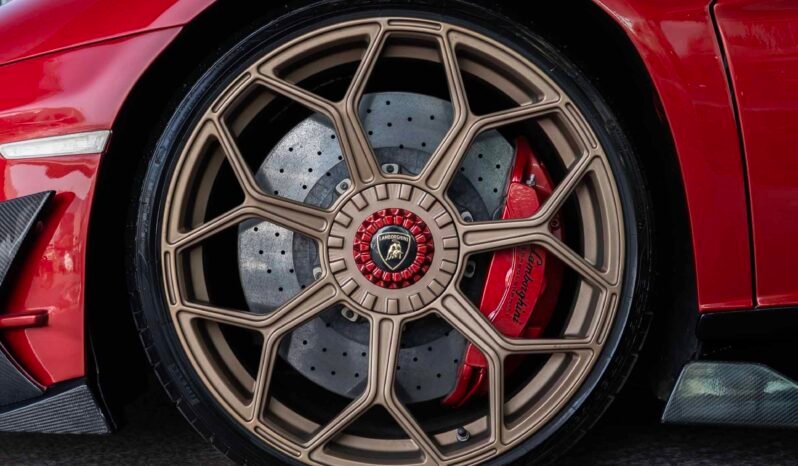 
								Lamburghini Aventador full									