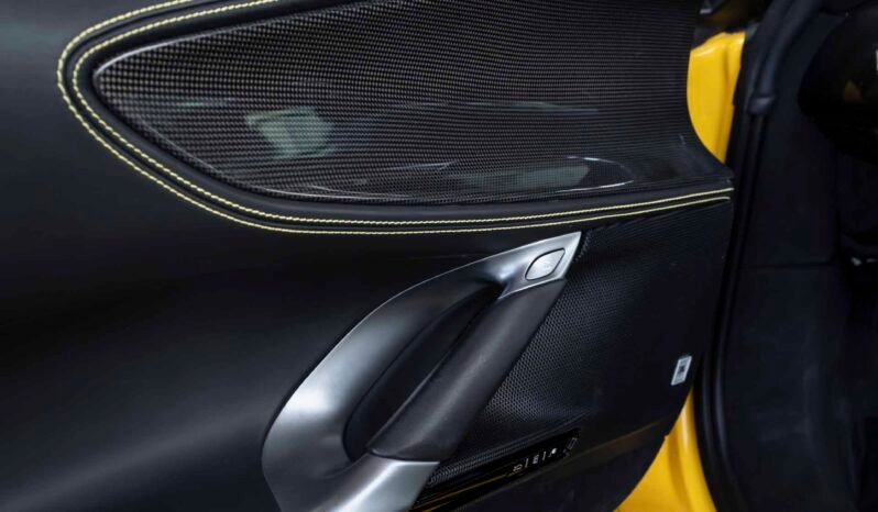 
								Ferrari SF 90 Spider full									