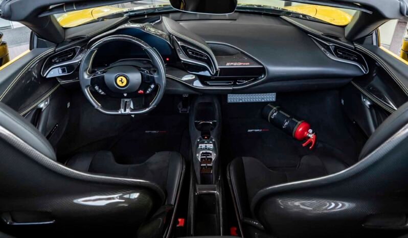 
								Ferrari SF 90 Spider full									
