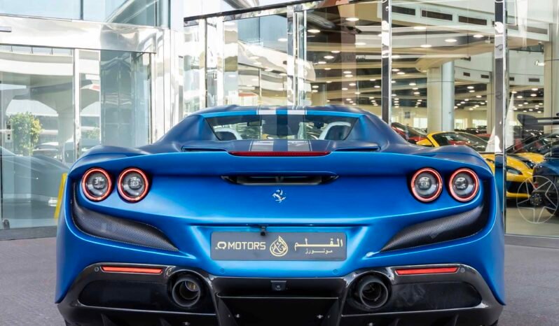 
								Ferrari F8 Spider full									