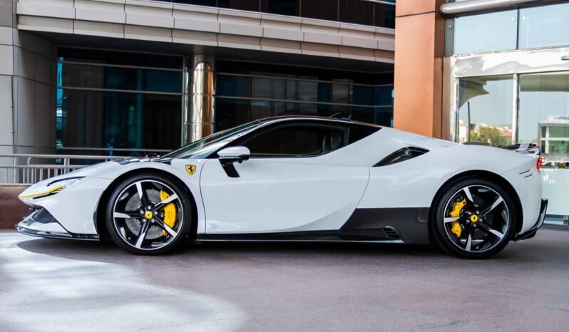 
								Ferrari SF90 Stradale full									