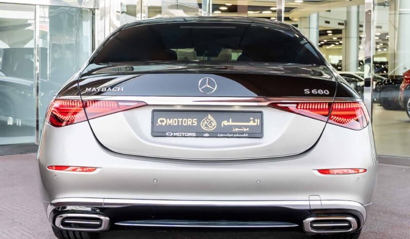 
								Mercedes Maybach S680 full									