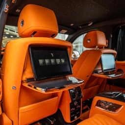 
										Rolls Royce Cullinan full									
