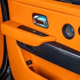 
										Rolls Royce Cullinan full									