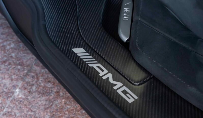 
								Mercedes AMG ONE full									