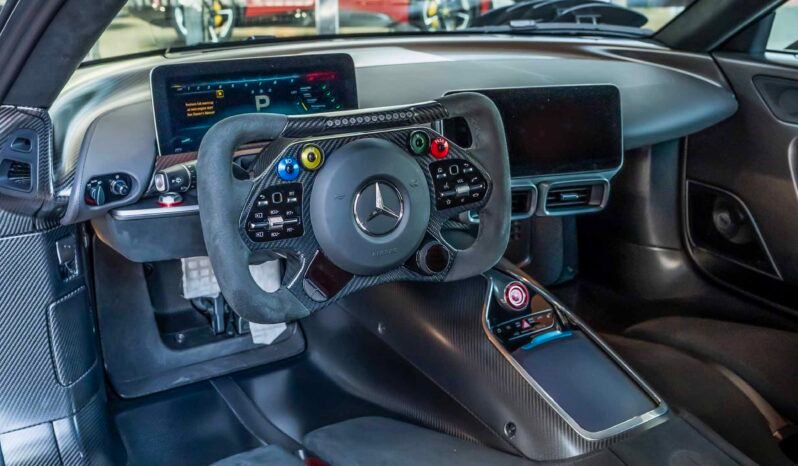 
								Mercedes AMG ONE full									