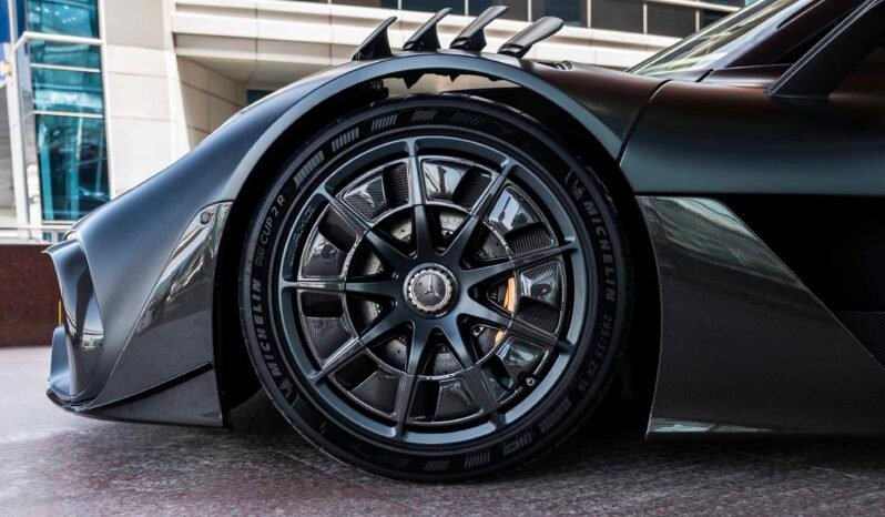 
								Mercedes AMG ONE full									