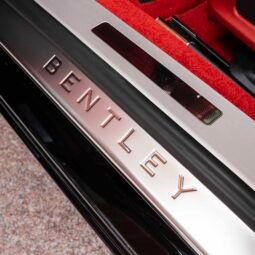 
										Bentley V8 full									