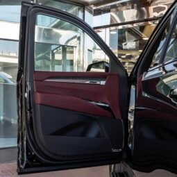 
										Cadillac Escalade full									