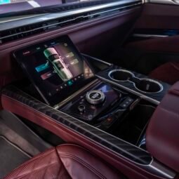 
										Cadillac Escalade full									