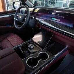 
										Cadillac Escalade full									