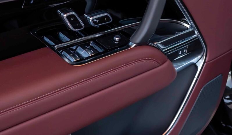 
								Range Rover full									