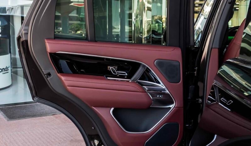 
								Range Rover full									