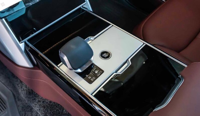 
								Range Rover full									
