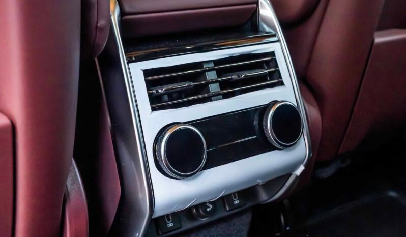
								Range Rover full									