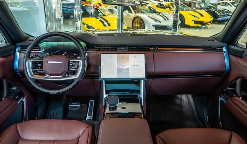 
								Range Rover full									