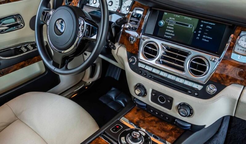 
								Rolls Royce Ghost full									