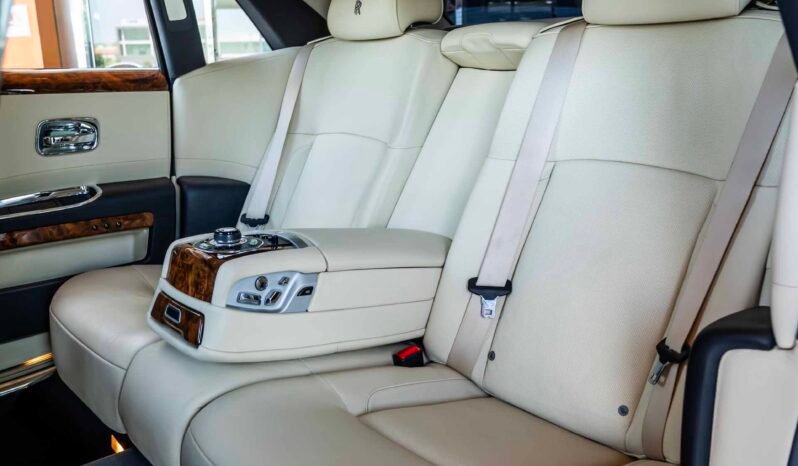
								Rolls Royce Ghost full									