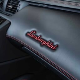 
										Lamborghini Aventador LP720 full									