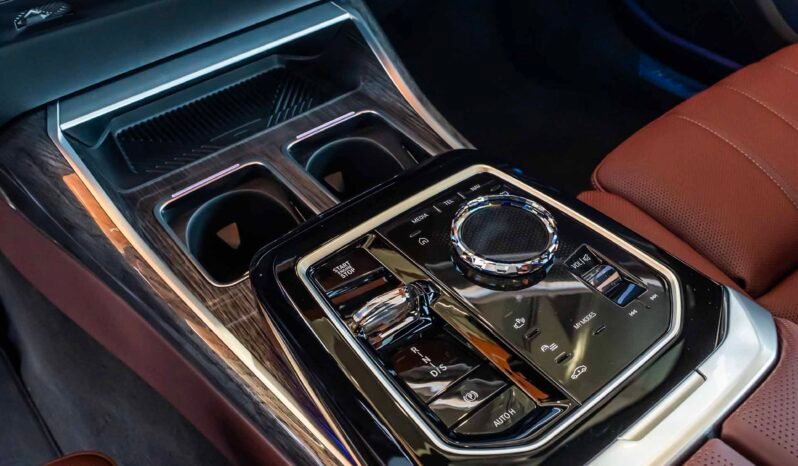 
								BMW 740 full									