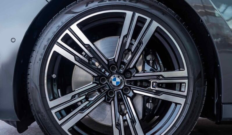 
								BMW 740 full									