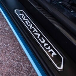 
										Lamborghini Aventador full									