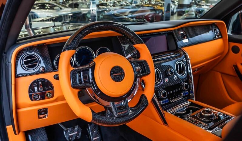 
								Rolls Royce Cullinan Mansory full									