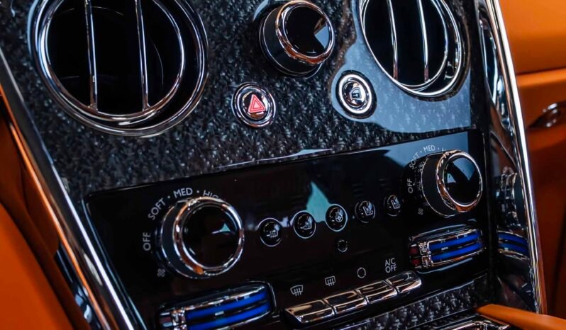 
								Rolls Royce Cullinan Mansory full									