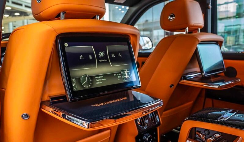 
								Rolls Royce Cullinan Mansory full									
