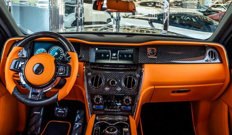 
								Rolls Royce Cullinan Mansory full									