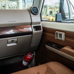 
										Toyota land cruiser LX V6 (4WD) full									