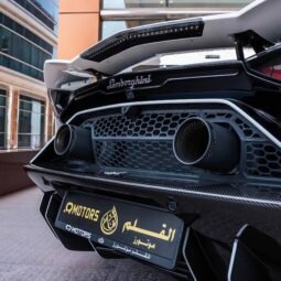 
										Lamborghini Aventador full									