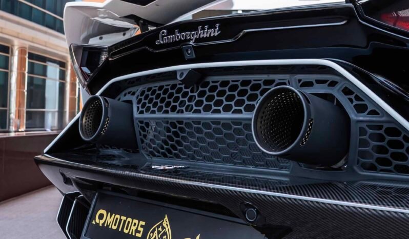 
								Lamborghini Aventador full									