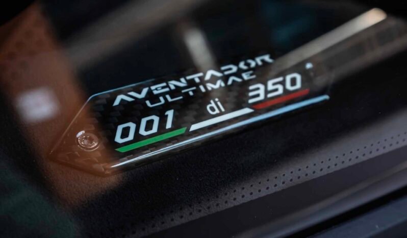 
								Lamborghini Aventador full									