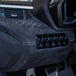 
										Lamborghini Aventador full									