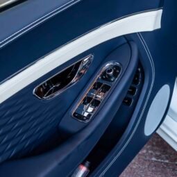 
										Bentley Azure full									