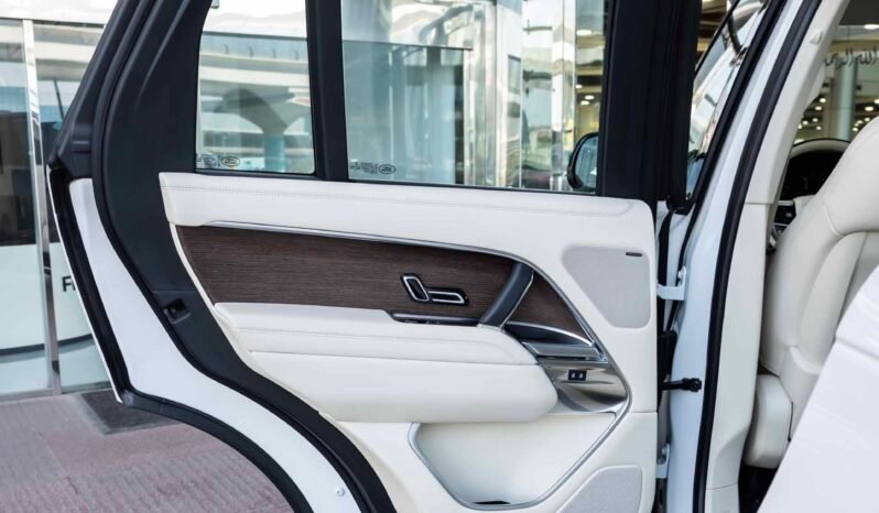 
								Range Rover full									