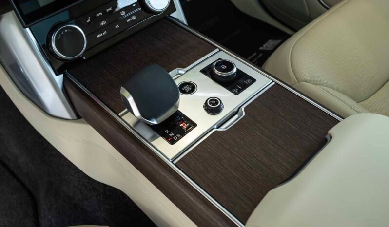 
								Range Rover full									