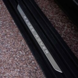 
										Range Rover full									