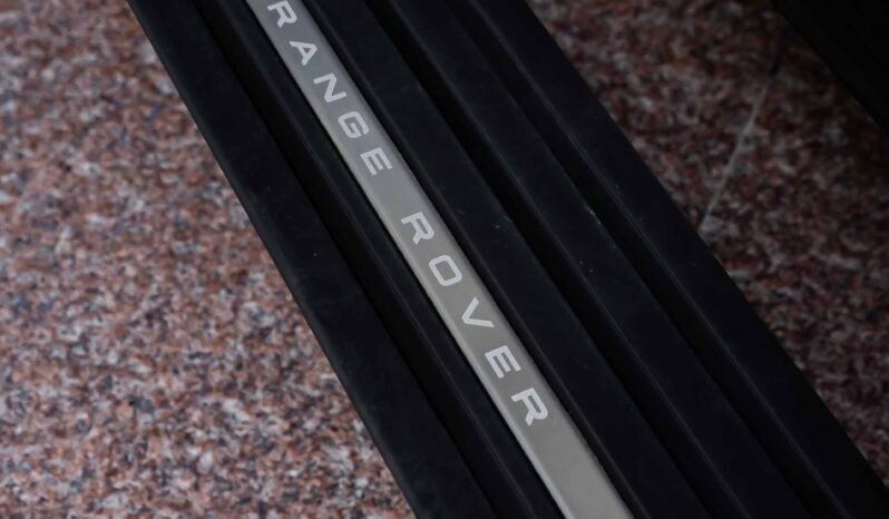 
								Range Rover full									