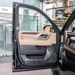 
										Chevrolet Tahoe full									