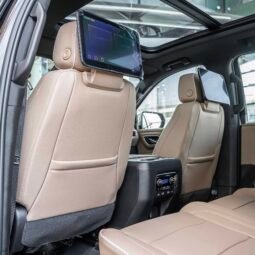
										Chevrolet Tahoe full									
