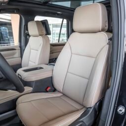 
										Chevrolet Tahoe full									