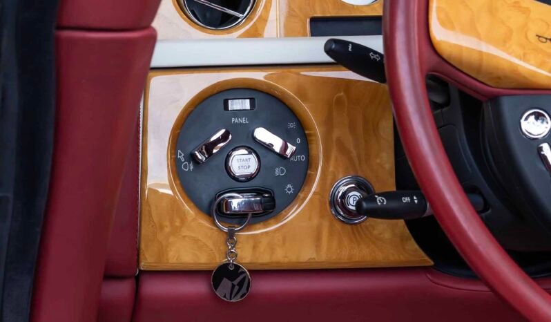 
								Rolls Royce Phantom full									