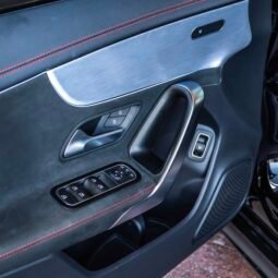 
										Mercedes CLA 200 full									