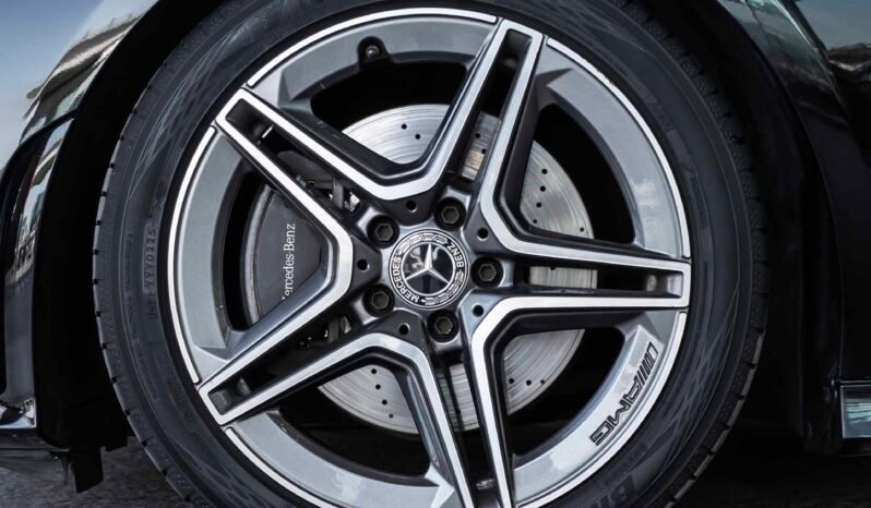 
								Mercedes CLA 200 full									