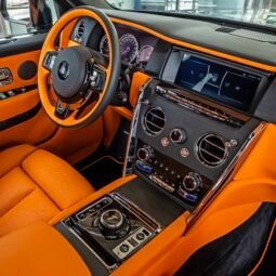 
										Rolls Royce Cullinan full									